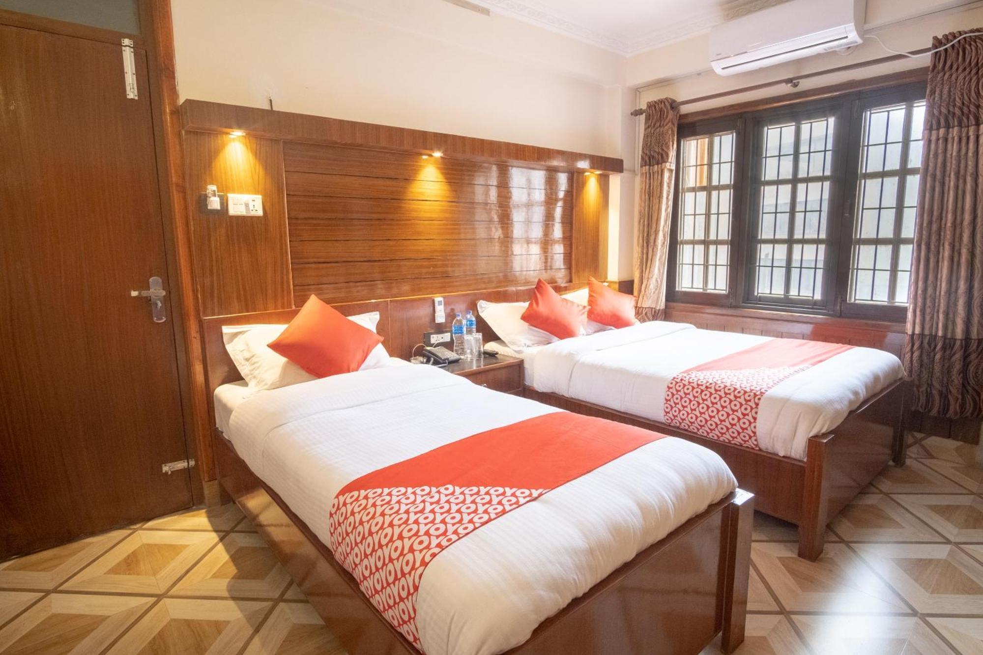 Oyo 304 Hotel Manama Balaju Kültér fotó