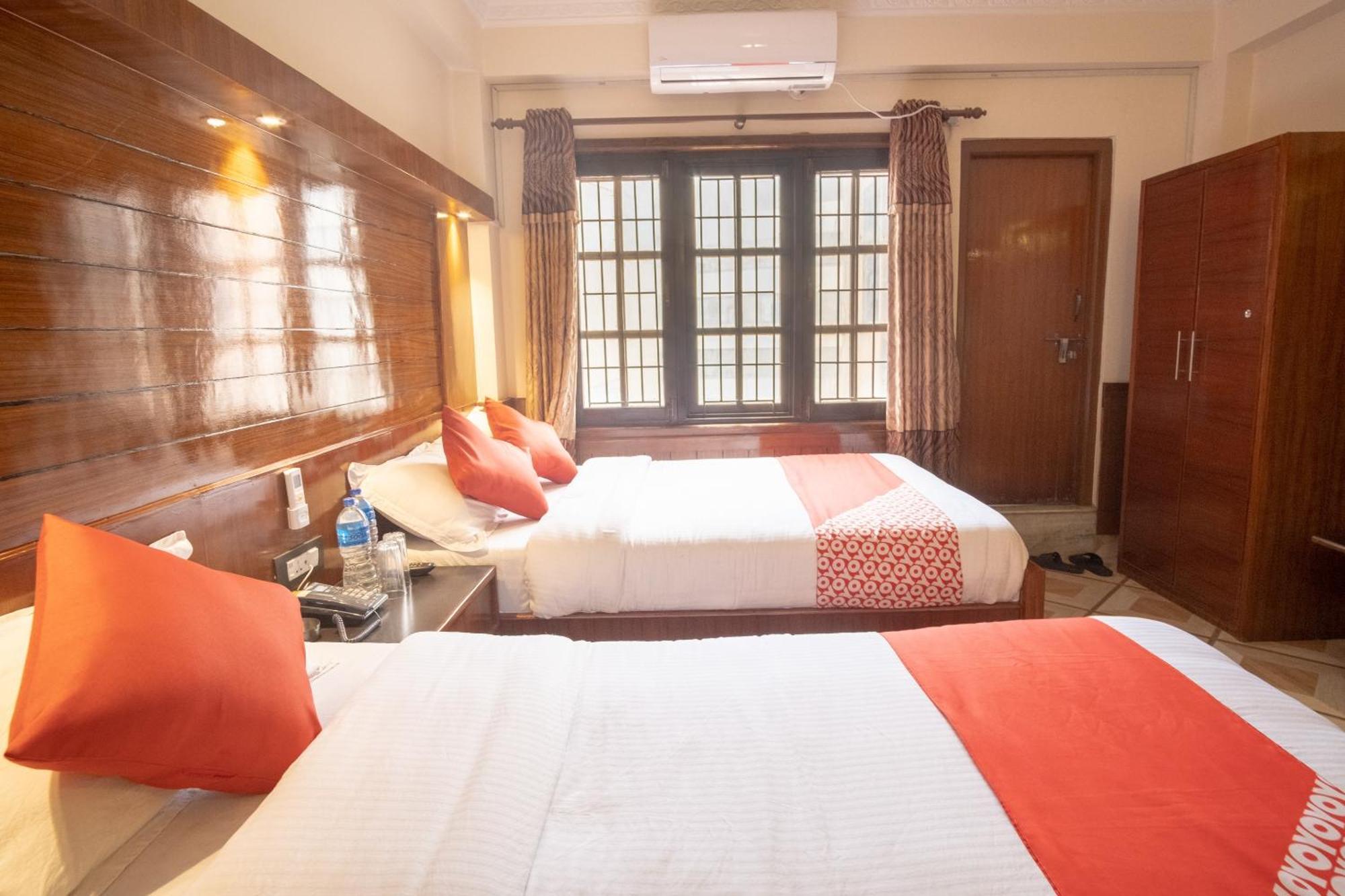 Oyo 304 Hotel Manama Balaju Kültér fotó